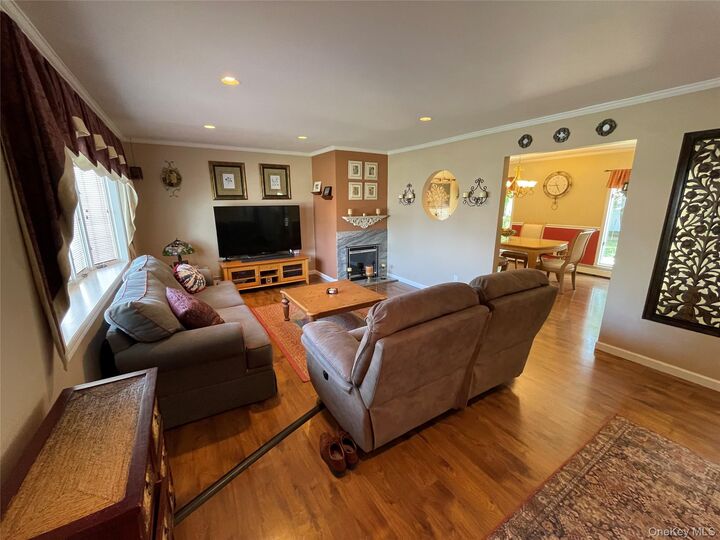 Property Photo:  41 Birchfield Avenue  NY 11702 