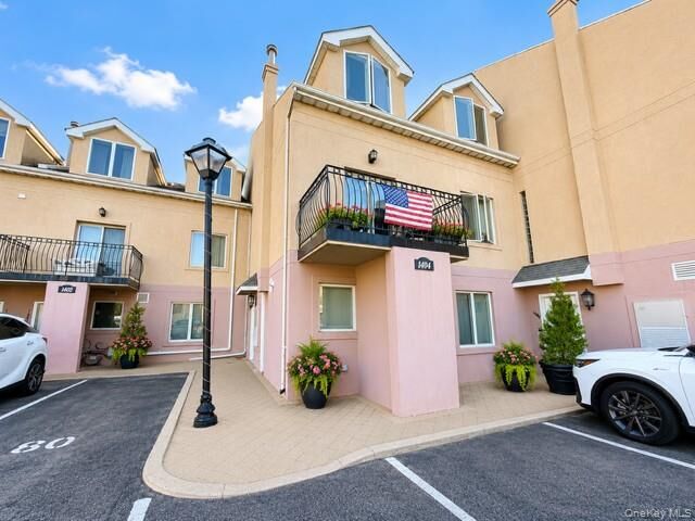 Property Photo: 1404 Outlook Avenue 1 NY 10465