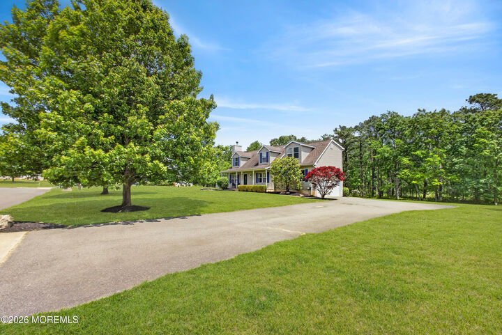 Property Photo:  10 Country Road  NJ 08527 