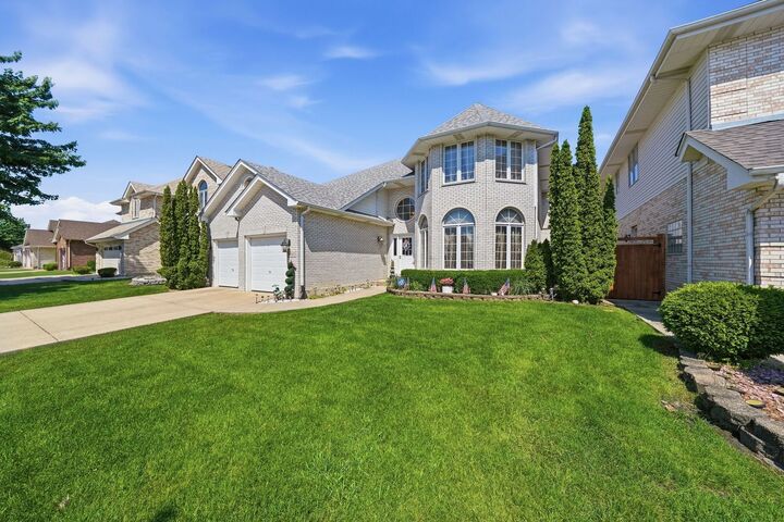Property Photo: 10813 Cook Avenue IL 60453