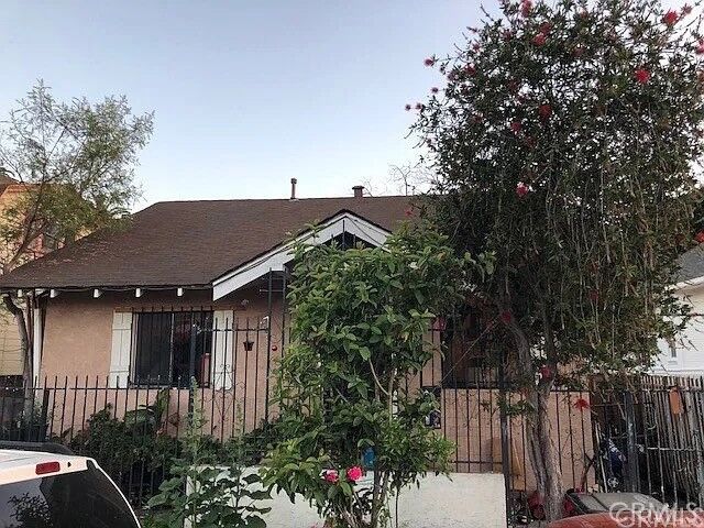 Property Photo: 1008 W 17th CA 90015