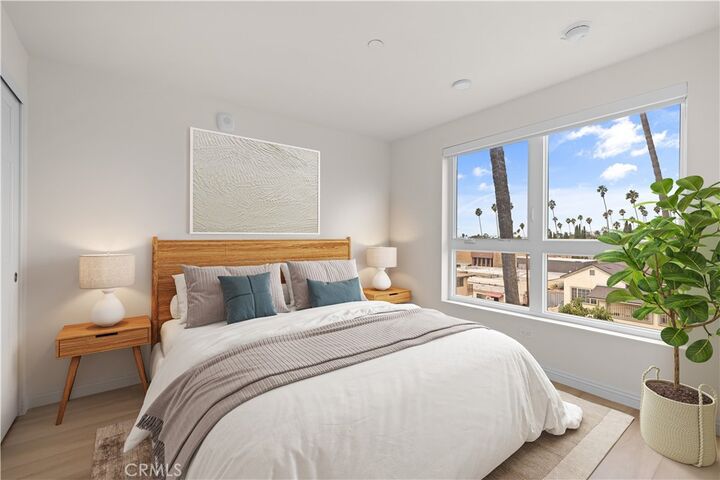 Property Photo: 1818 S Norton Avenue 402 CA 90018