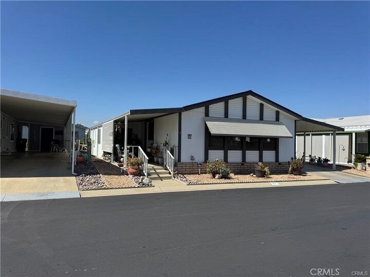 Property Photo:  24600 Mountain 87  CA 92544 