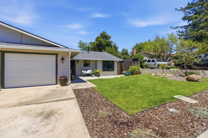 Property Photo:  6703 Admiral Avenue  CA 95628 