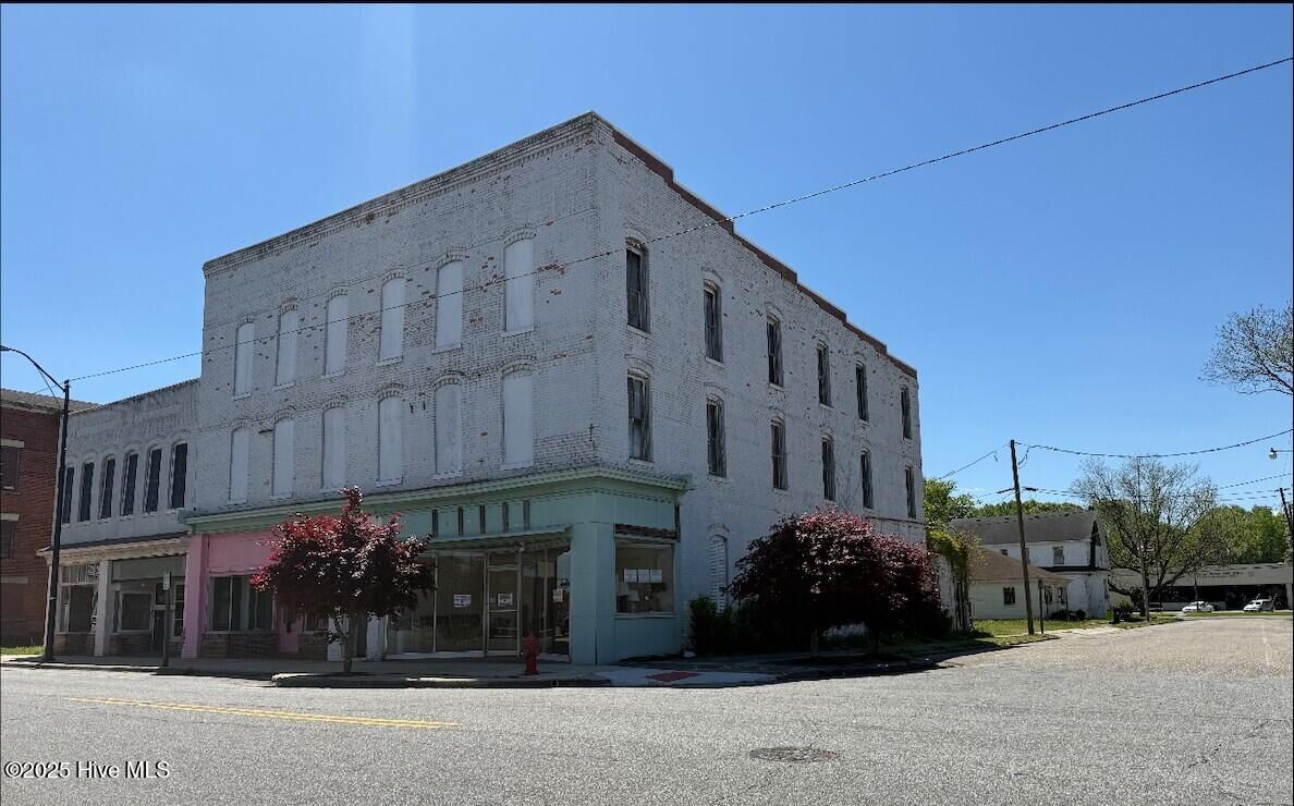 Property Photo:  131 Main Street  NC 27910 