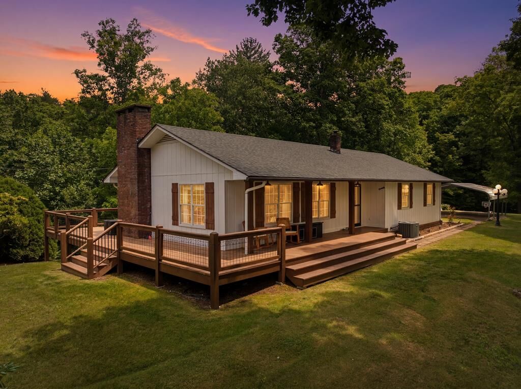 Property Photo:  305 White Mountain  NC 28905 