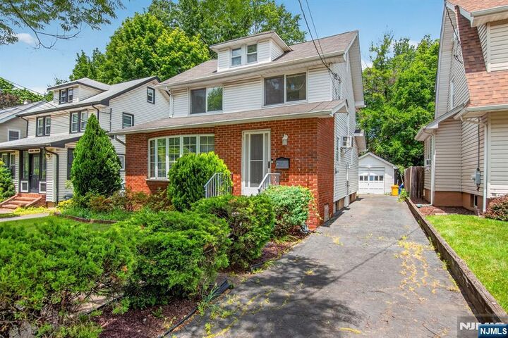Property Photo:  489 Maple Avenue  NJ 07666 