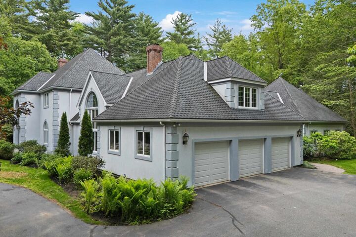 Property Photo:  3 Oak Lane  NH 03885 