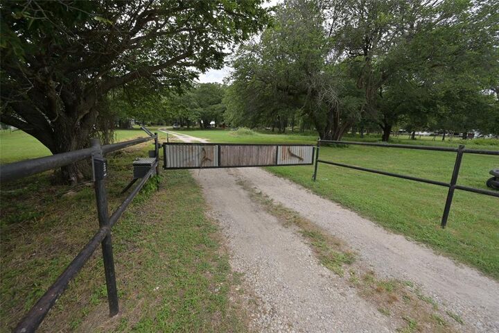 Property Photo: 408 County Road 4856 TX 76071