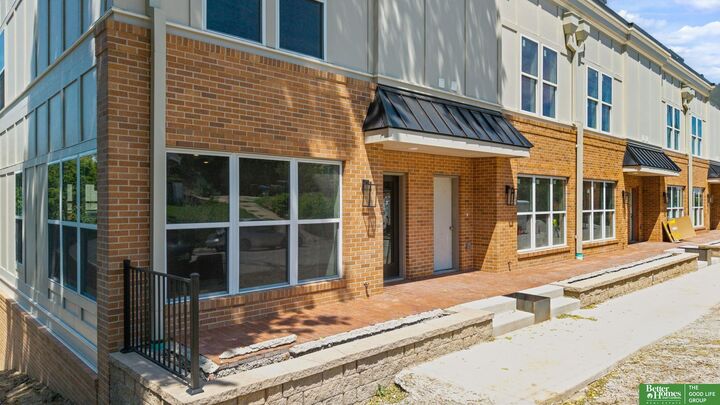 Property Photo: 1010 S 33rd Street NE 68105