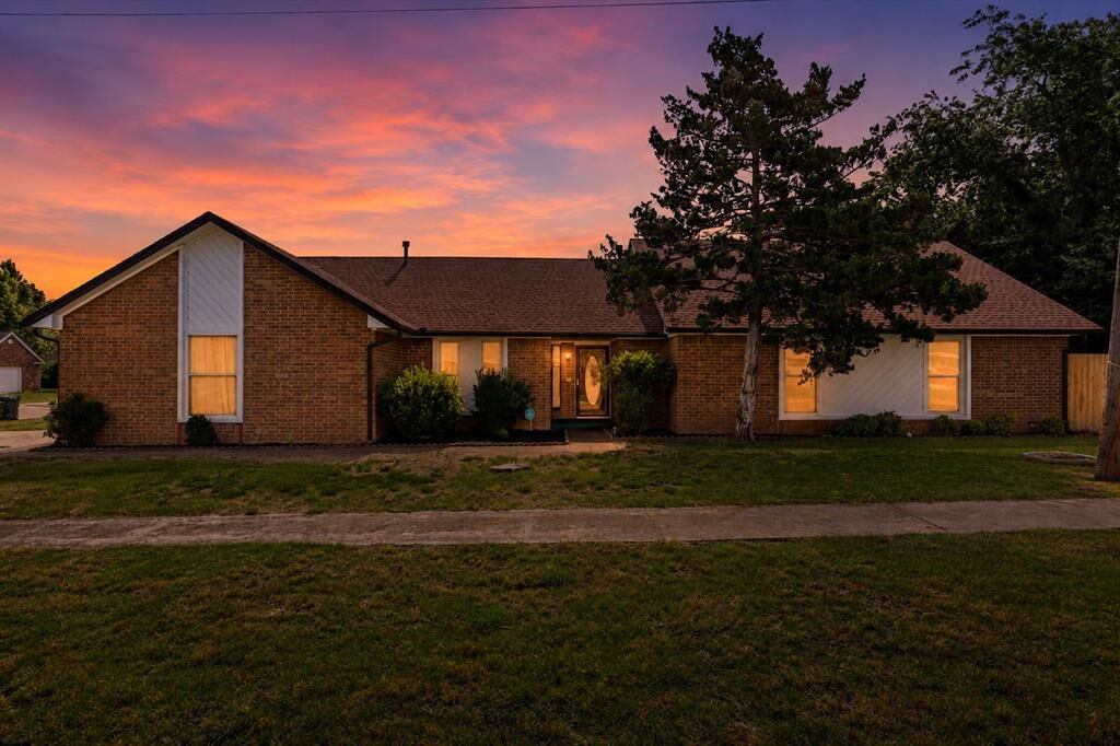 Property Photo: 5000 Gina Circle OK 73115