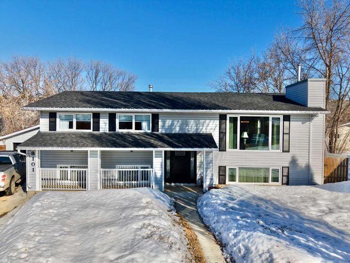 Property Photo:  8101 95 Street  AB T8S 1E8 