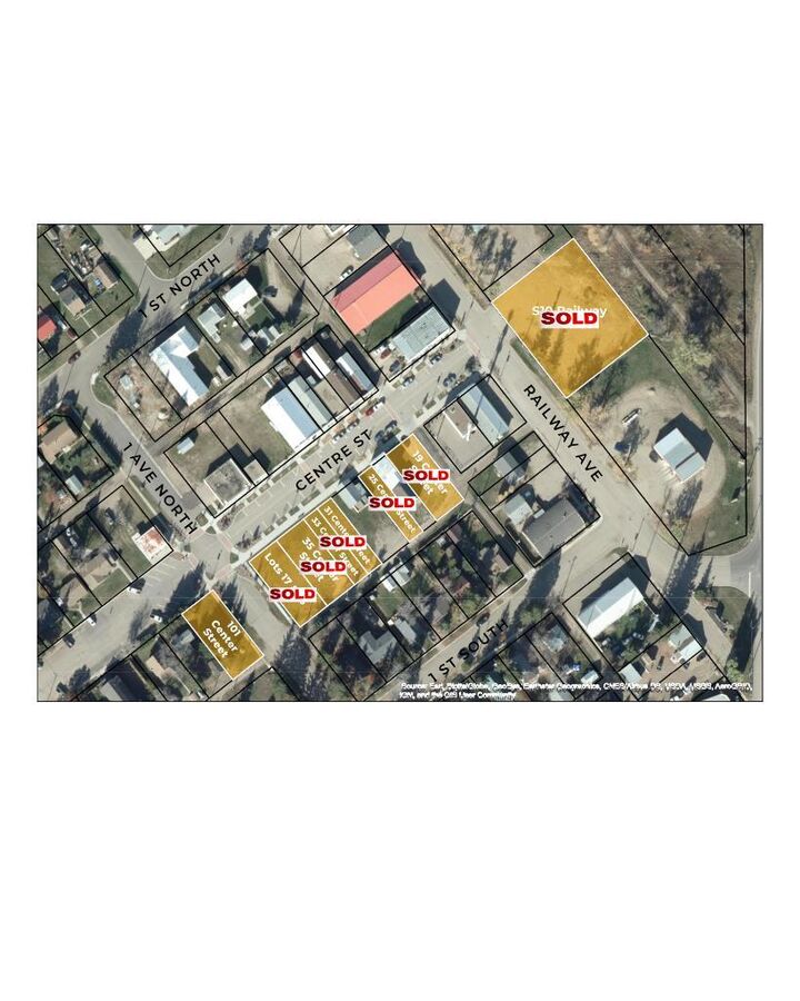 Property Photo: 101 Center Street AB T0B 2X0