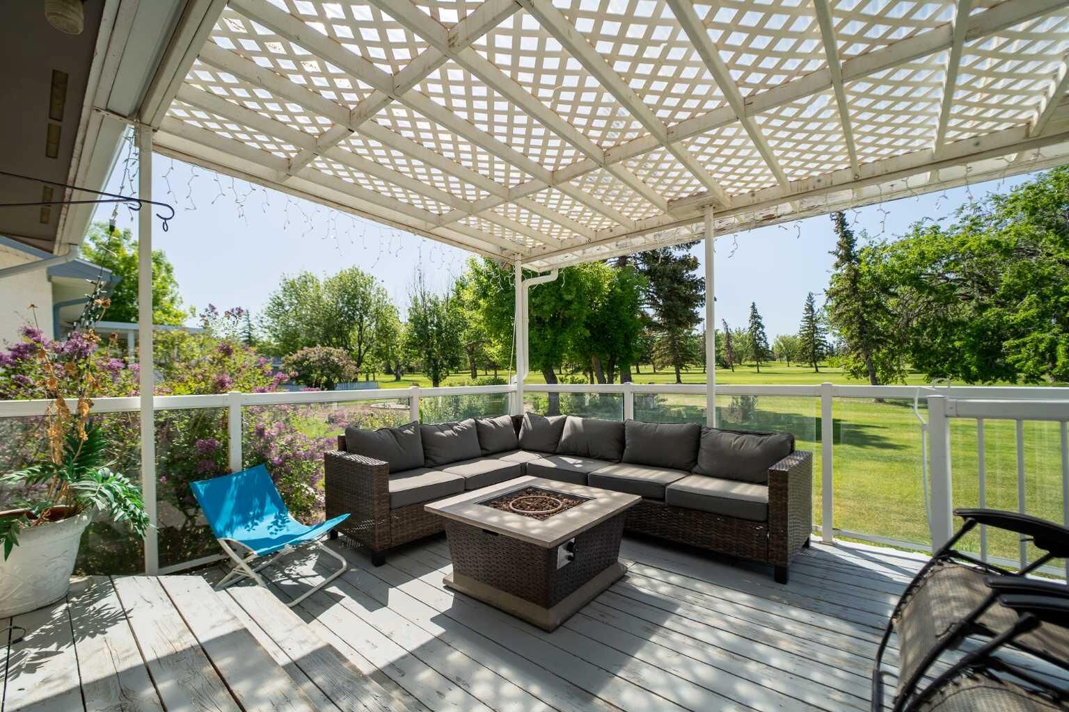 Property Photo:  4612 50 Avenue  AB T1G 1G3 
