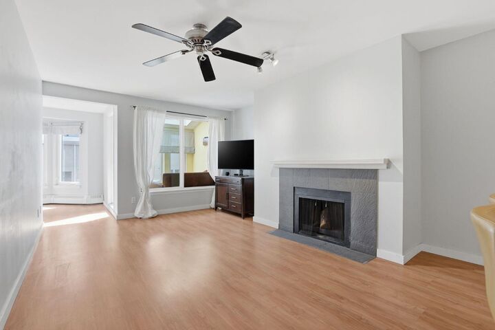 Property Photo: 1111 13 Avenue SW 306 AB T2R 0L7