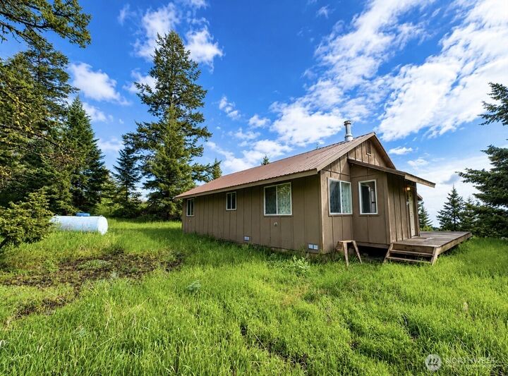 Property Photo: 5 Brugh Road WA 98844