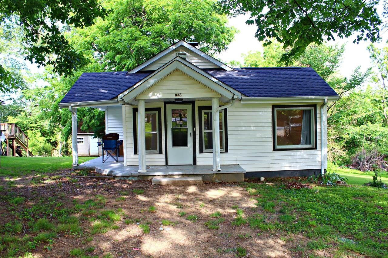Property Photo:  838 Holland Road  KY 42164 