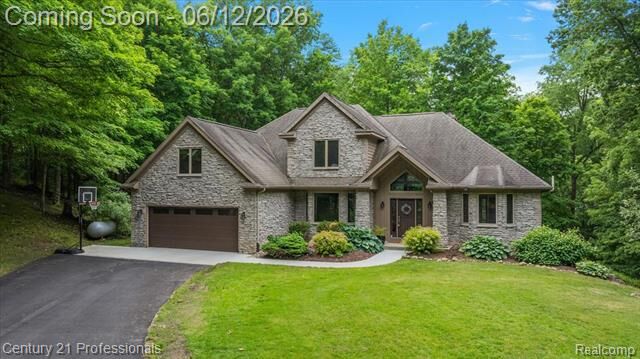 Property Photo: 9867 Rainbow Ridge Drive MI 49087