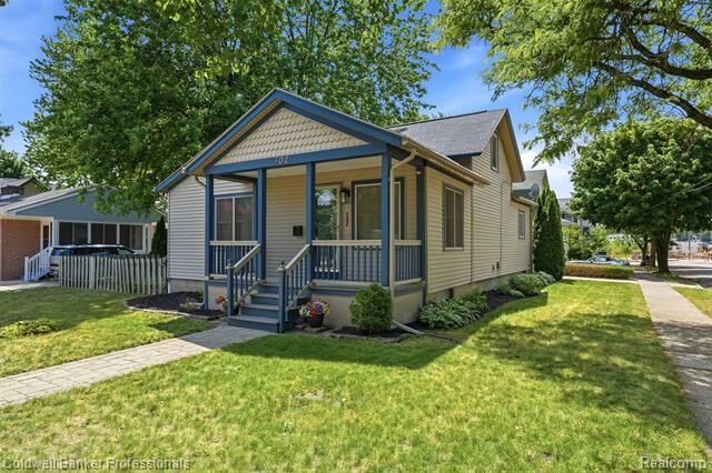 Property Photo: 302 Yerkes Street MI 48167