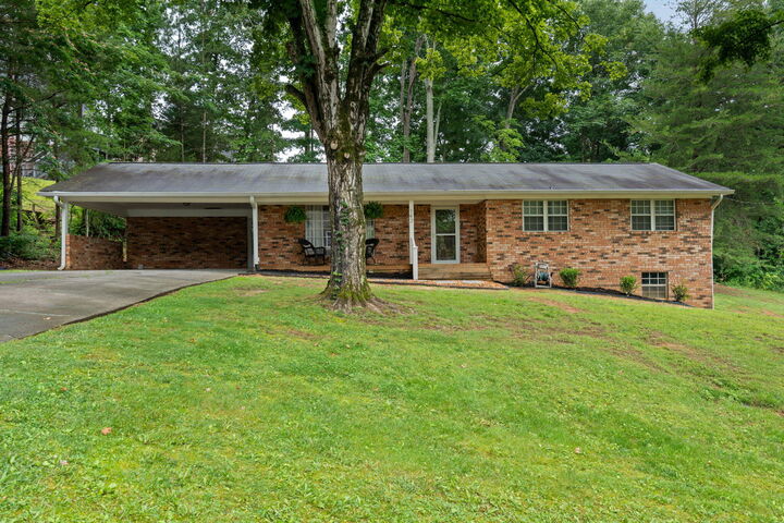 Property Photo: 142 NW Kimberly Drive NW TN 37312