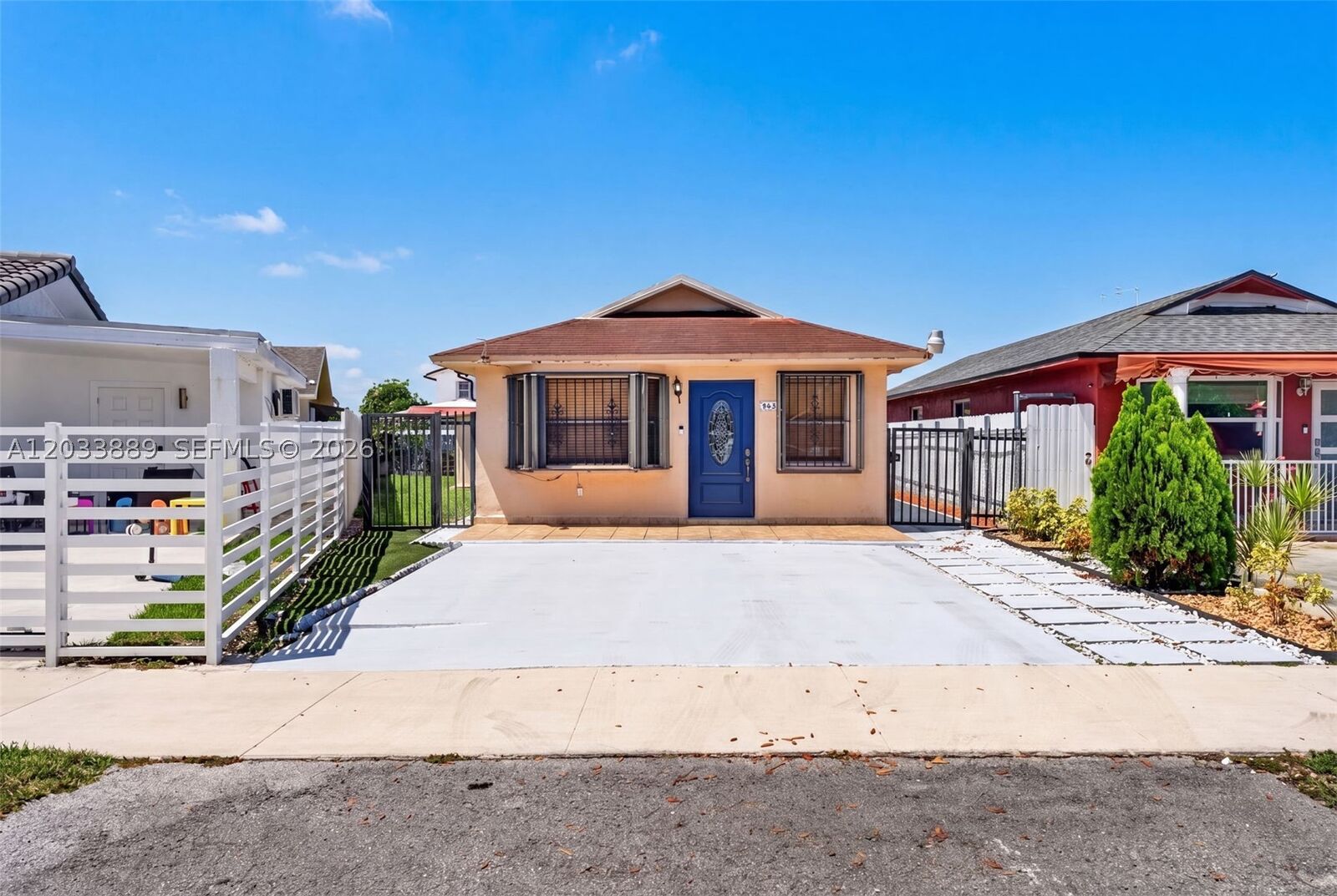 Property Photo:  983 W 42nd Pl  FL 33012 