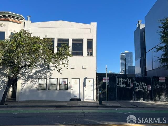 Property Photo:  1620 Folsom Street  CA 94103 