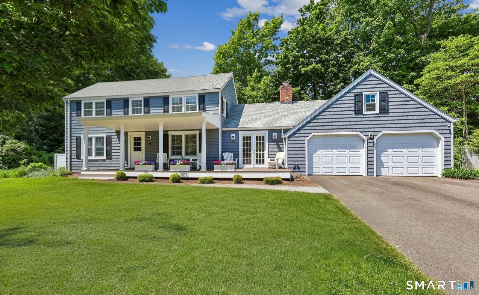 Property Photo: 6 Fencove Court CT 06475