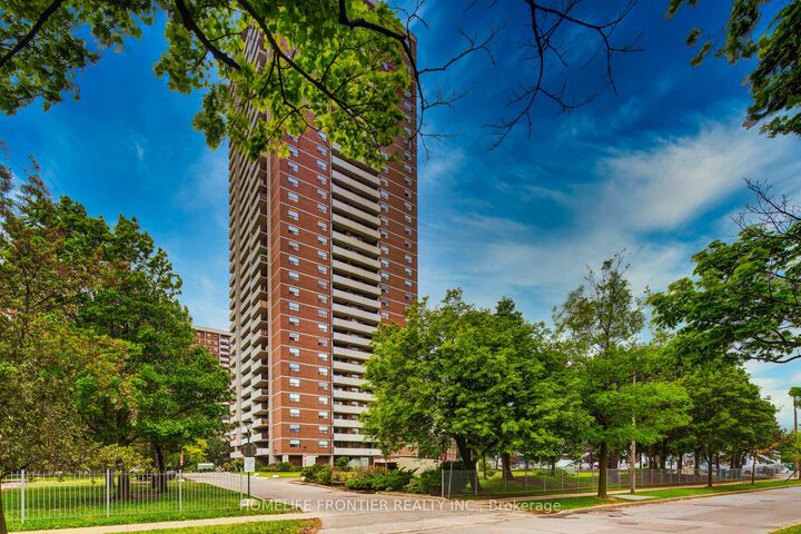 10 Tangreen Court 608 — photo 1