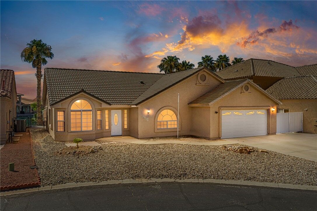 Property Photo: 6102 S Los Lagos Circle AZ 86426