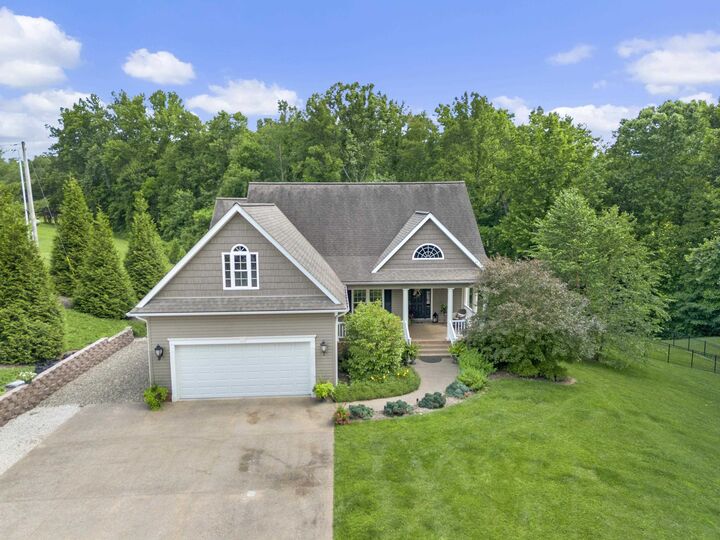 Property Photo:  662 Lakewood Drive  KY 41143 