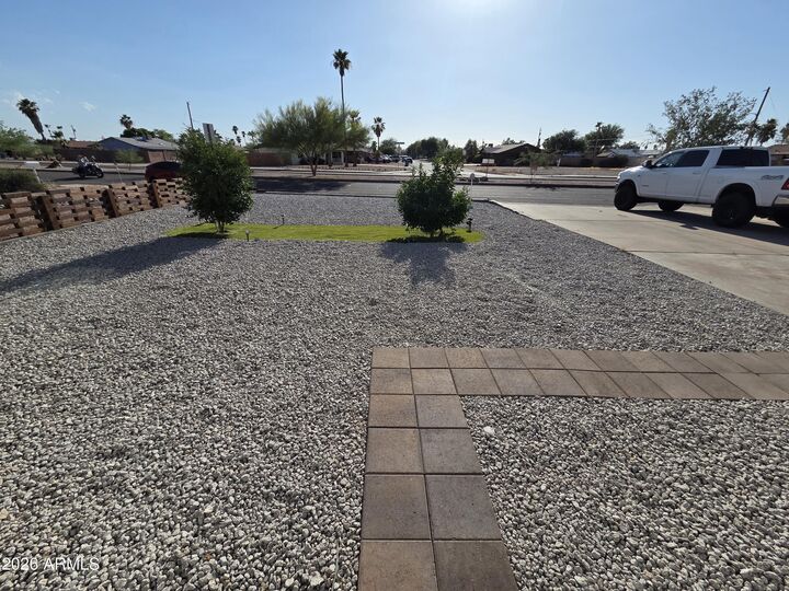 Property Photo:  2219 S Royal Palm Road  AZ 85119 