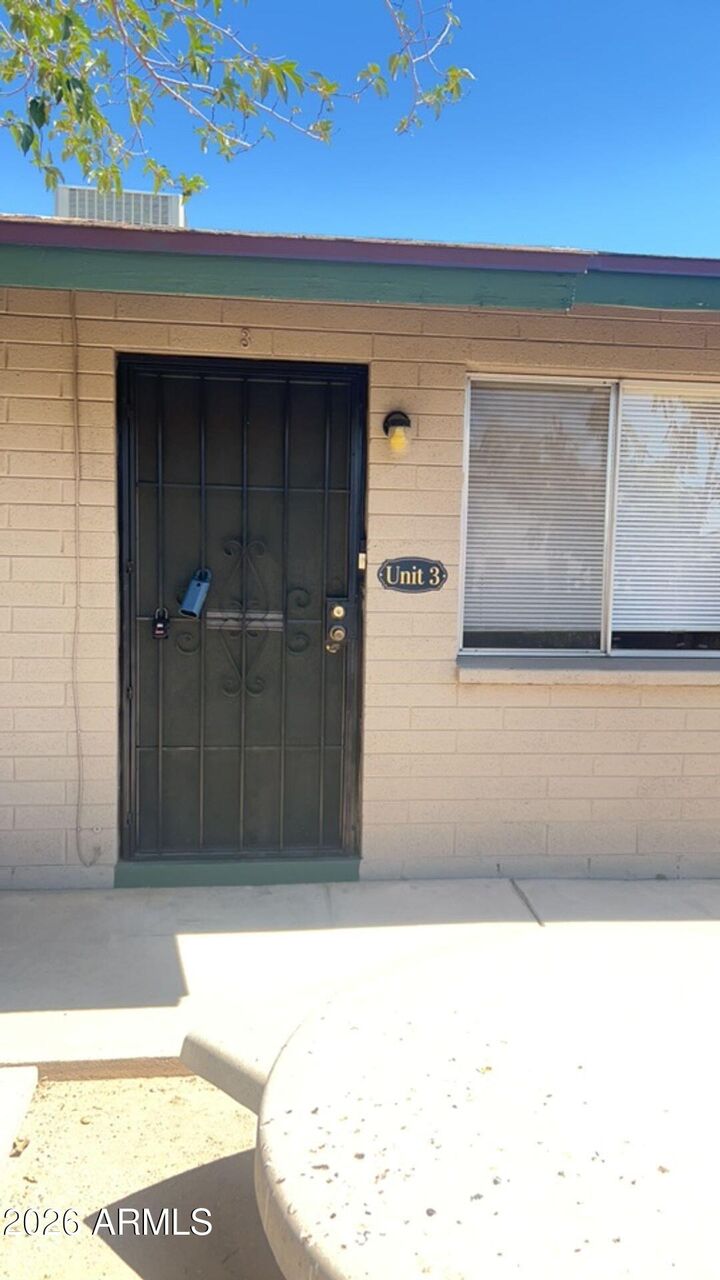 Property Photo: 7153 N 57th Drive Apt 3 AZ 85301