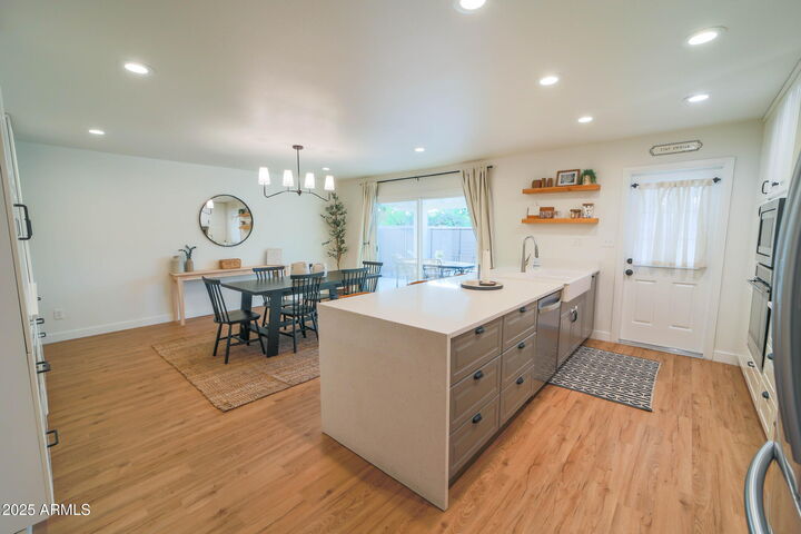 Property Photo:  1224 E Alameda Drive  AZ 85282 