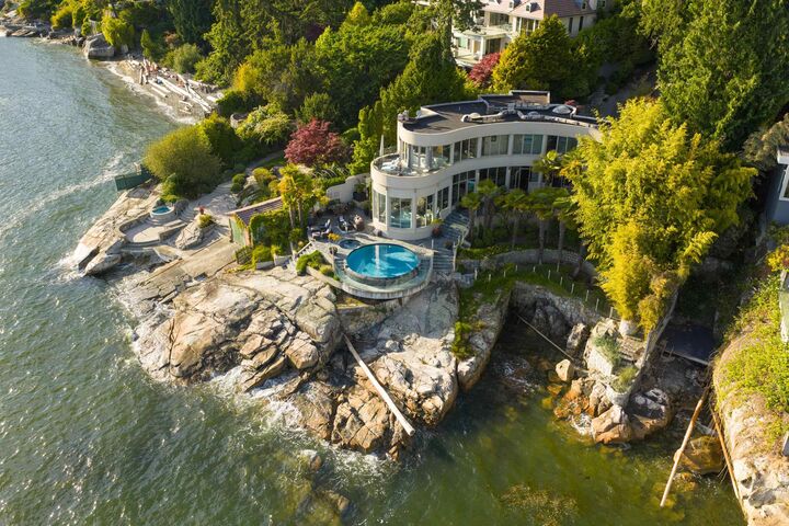 Property Photo: 3912 Marine Drive BC V7V 1N4