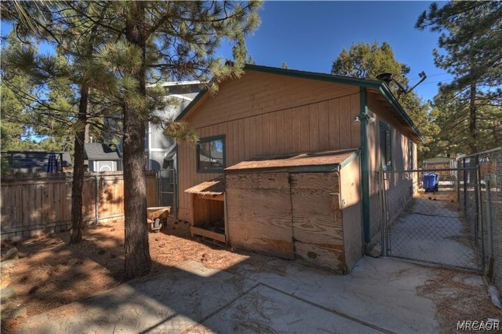 Property Photo:  949 Pine Lane  CA 92314 
