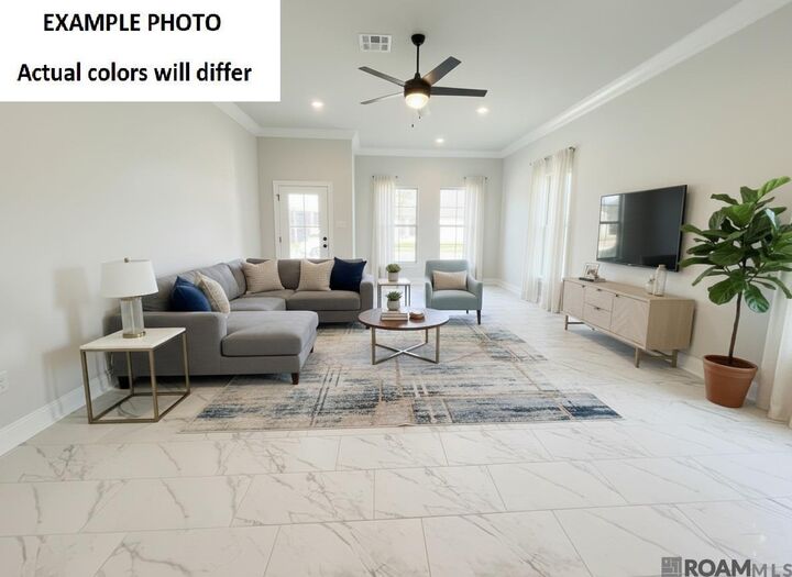 Property Photo: 1248 Lakehaven Dr LA 70737