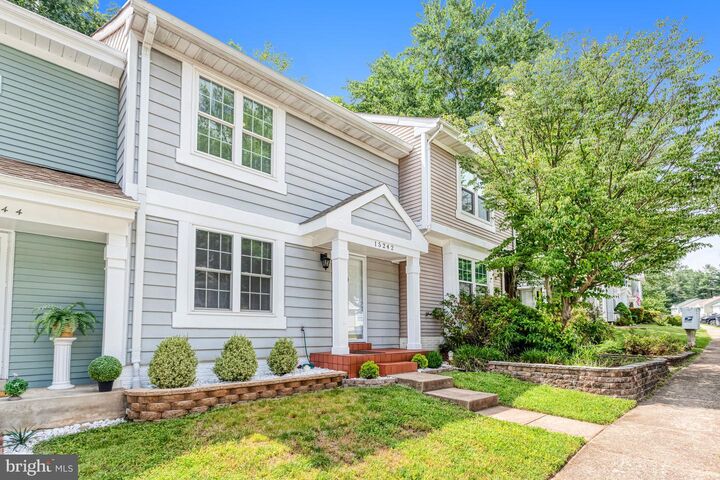 Property Photo:  15242 Streamside Court  VA 22025 