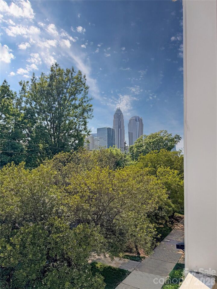 Property Photo:  717 E 8th Street  NC 28202 