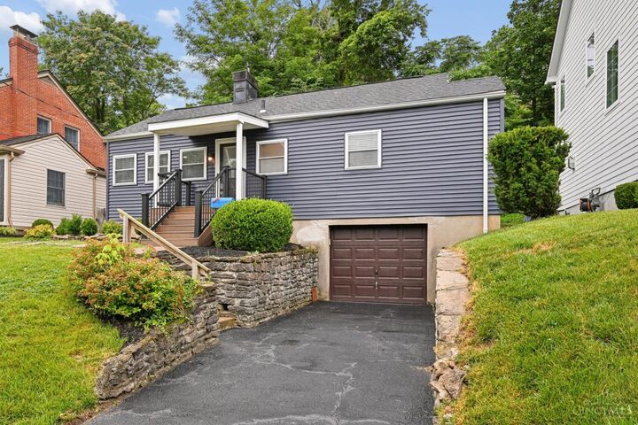 Property Photo: 3395 Ault View Avenue OH 45208