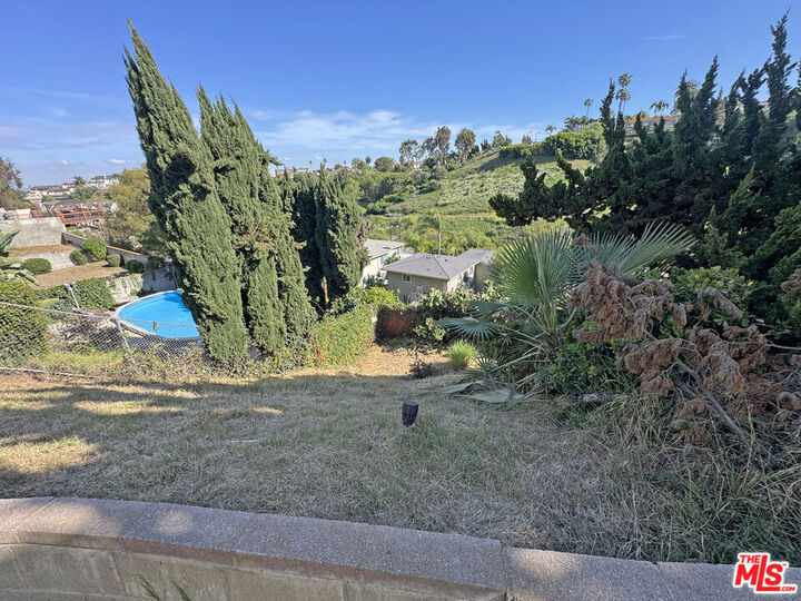 Property Photo:  4192 Don Luis Dr  CA 90008 