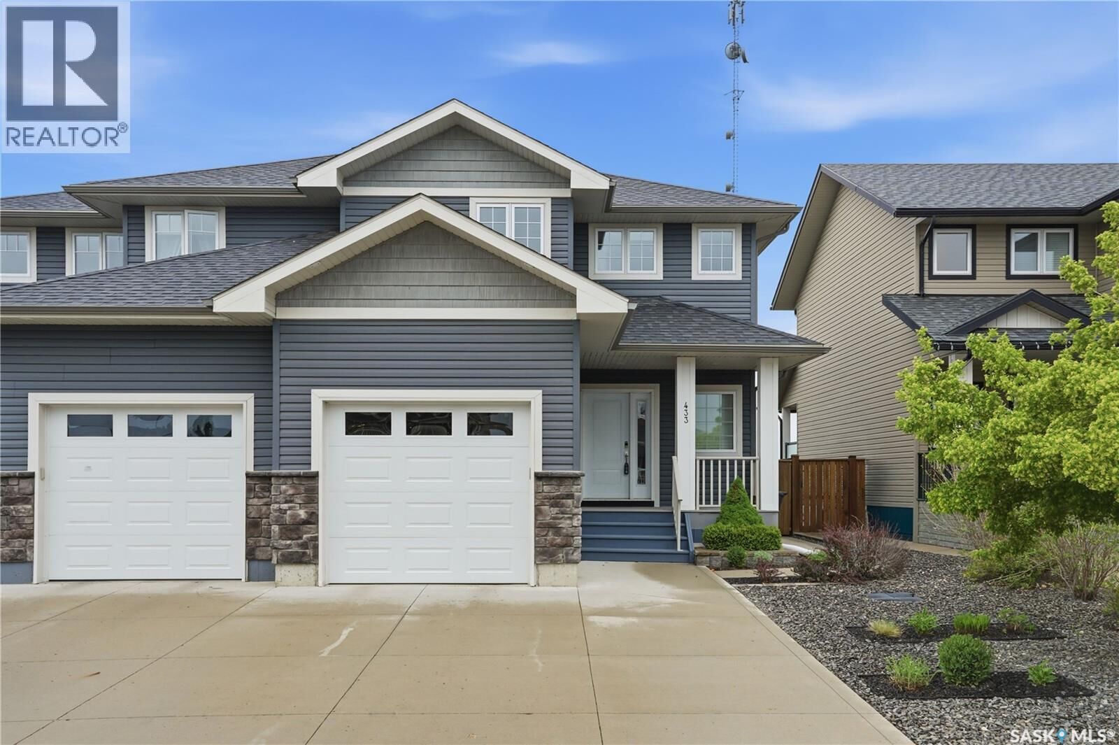 Property Photo: 433 Redwood Crescent SK S0K 0A1