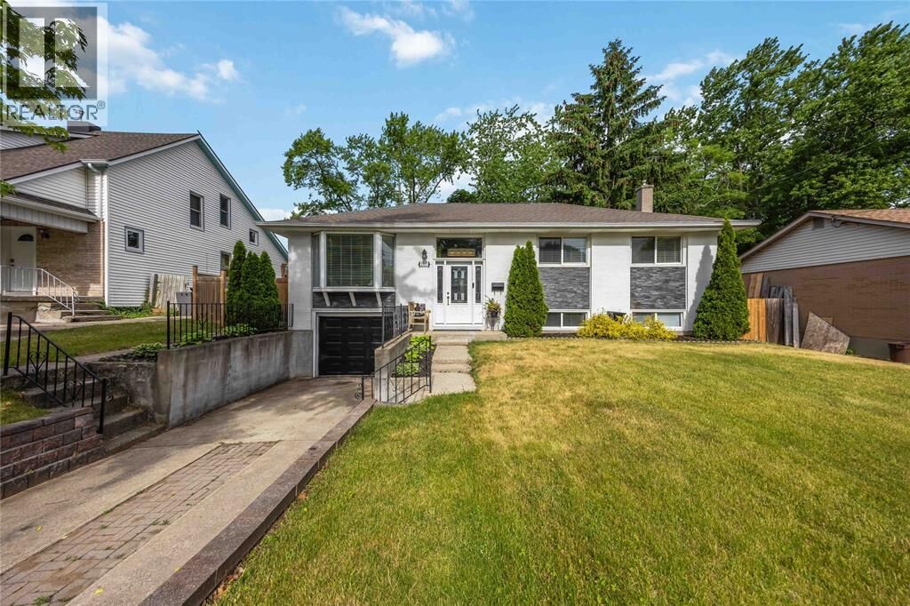 Property Photo: 1517 Murphy Road ON N7S 2Z1