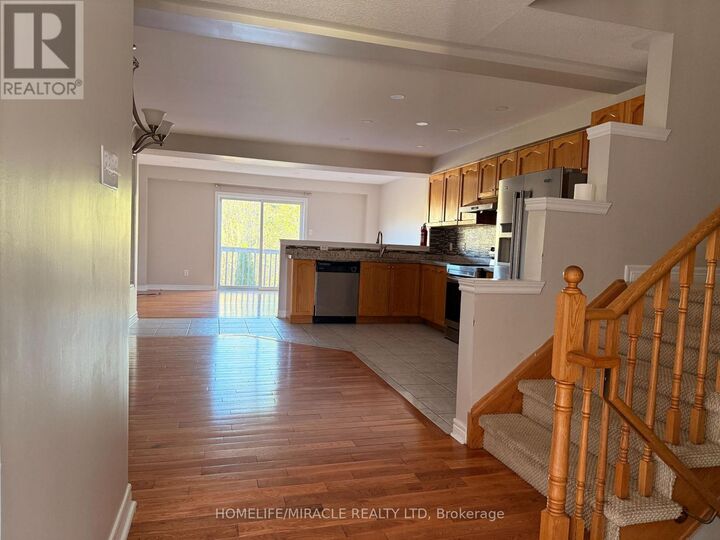 Property Photo: 98 Marycroft (Upper) Court ON L7A 2G4