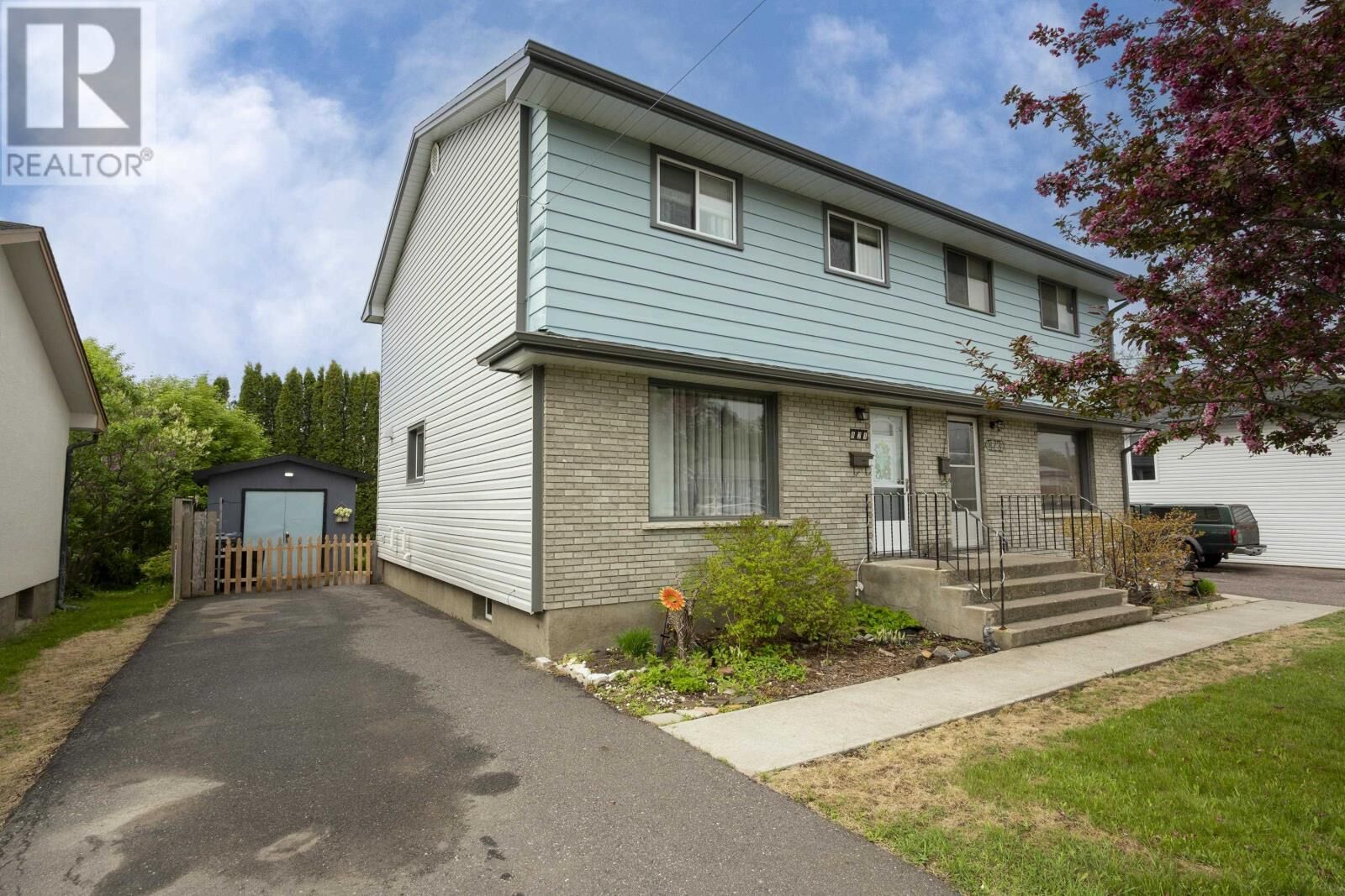 Property Photo:  821 Michigan Ave  ON P7A 6K5 