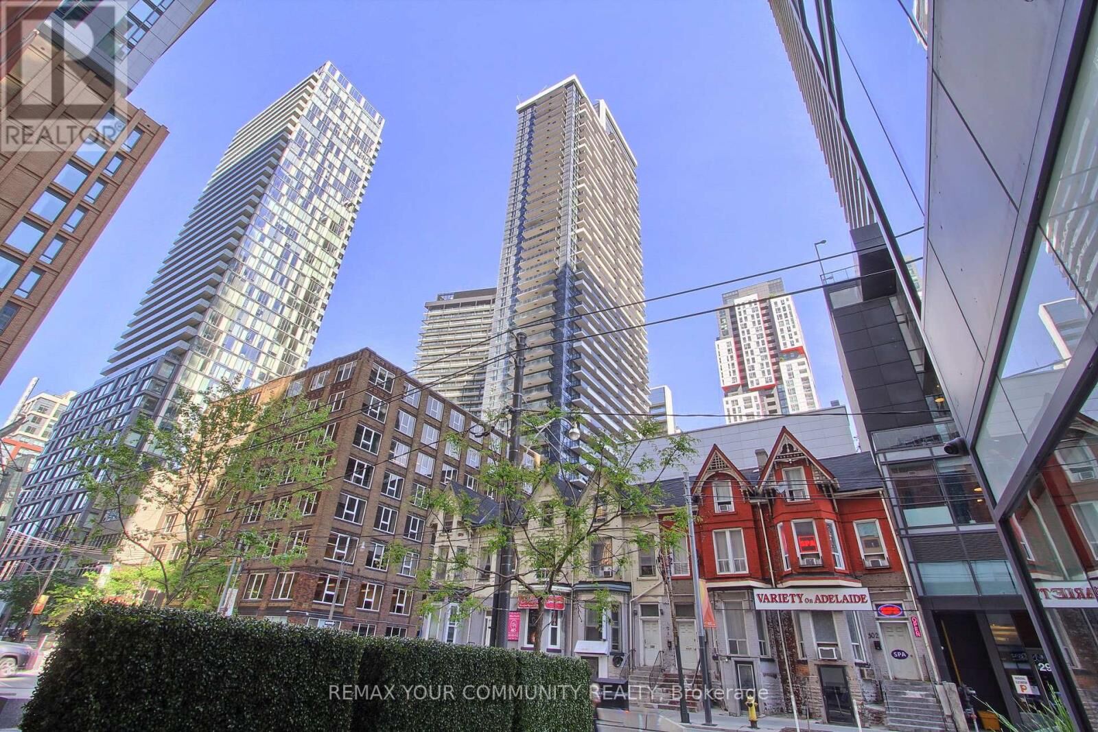Property Photo:  38 Widmer Street 2809  ON M5V 0P7 