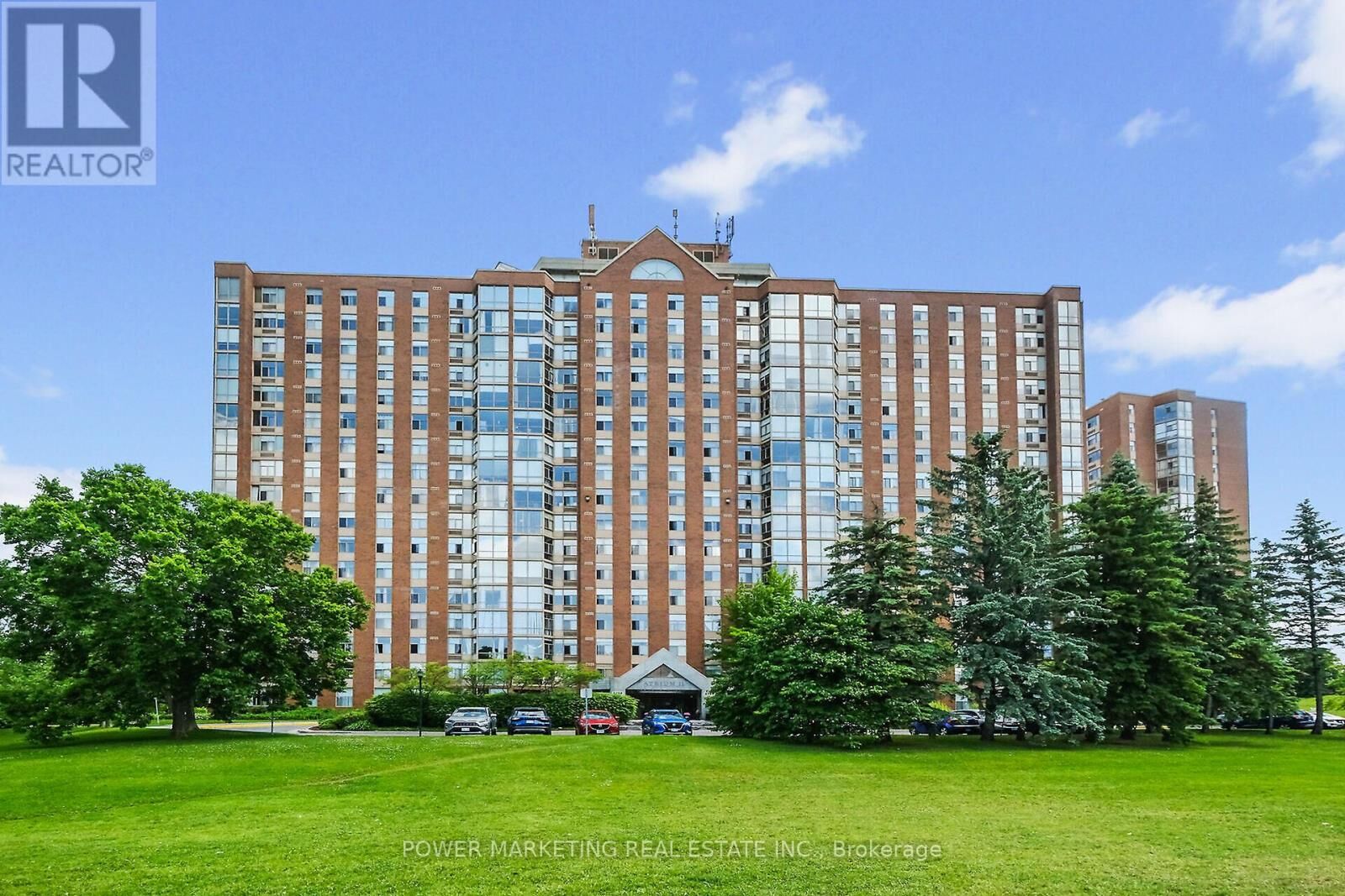 Property Photo: 2759 Carousel Crescent 1206 ON K1T 2N5