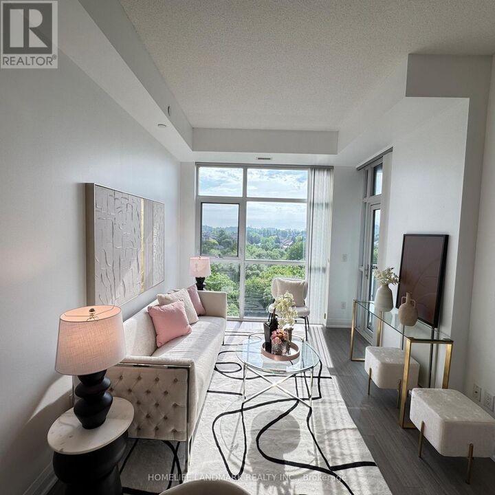 Photo de la propriété: 8763 Bayview Avenue 701 ON L4B 3V1