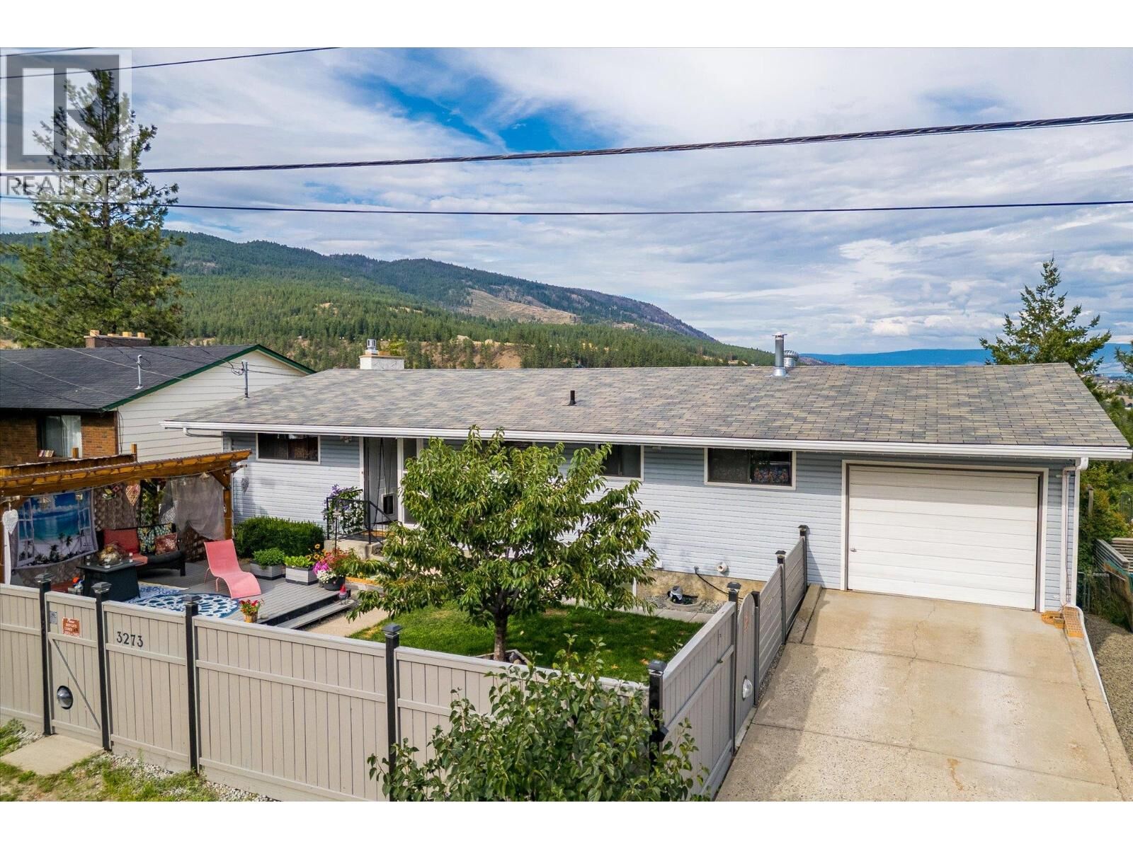 Photo de la propriété:  3273 McLeod Road  BC V4T 1A9 