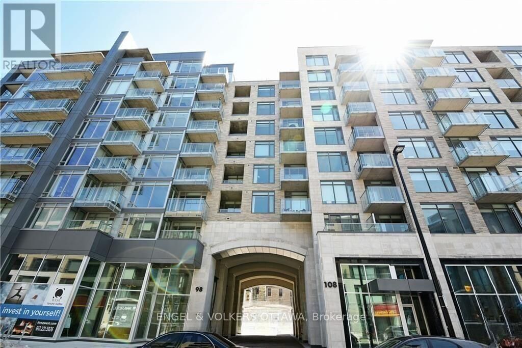 Property Photo: 108 Richmond Road 208 ON K1Z 0B3