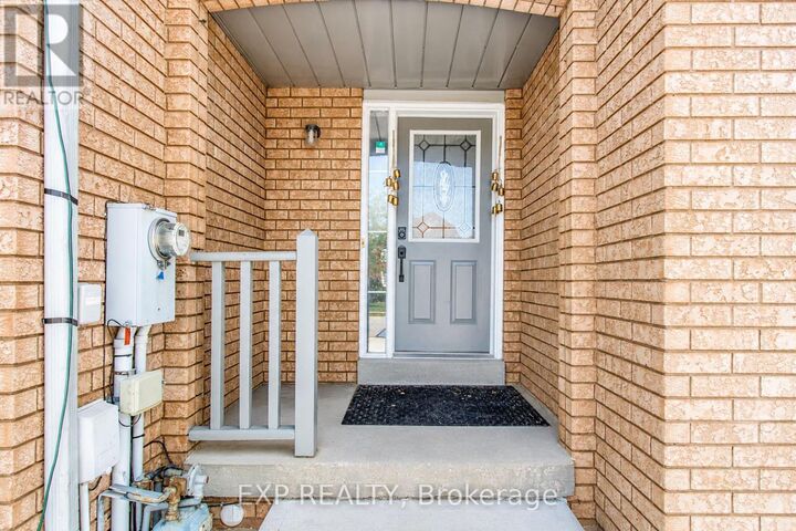 Property Photo:  19 Ural Circle  ON L6R 1H3 